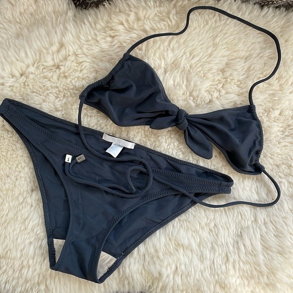 Araks M bikini 🩶charcoal gray w/ front tie option Pristine condition Worn once - Picture 1 of 6
